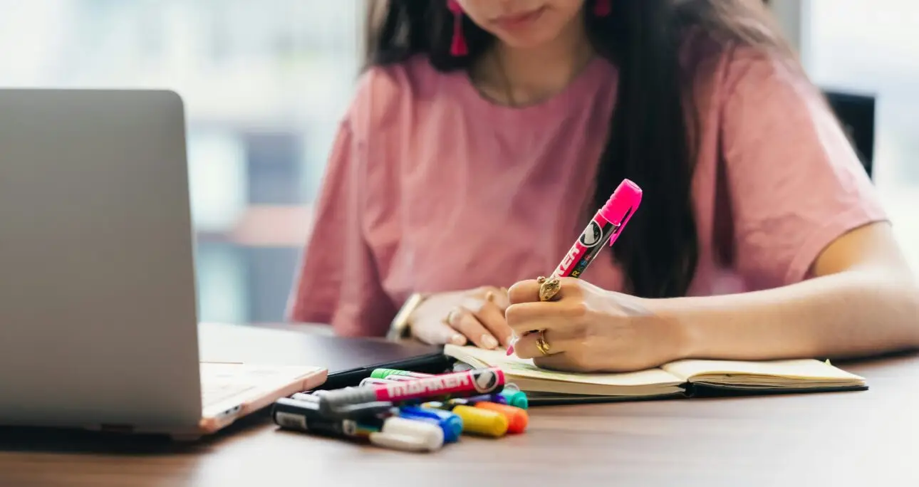 Autism and women. What the diagnostic tools missed.
